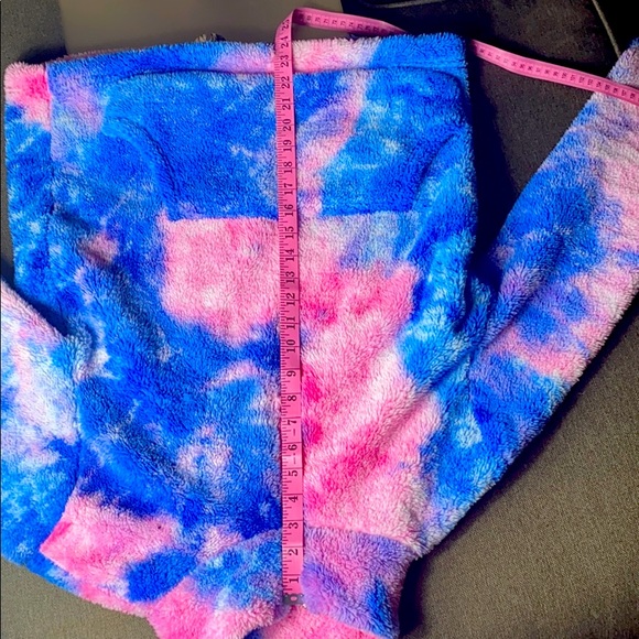 TIE DYE FAUX FUR SHERPA PULLOVER - Picture 9 of 9